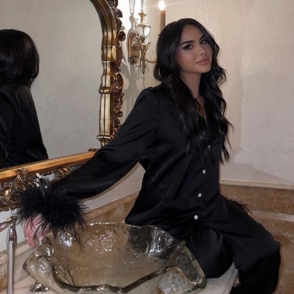 Olivia von Halle 100% Silk Black Faux Fur Trim Pajamas Size S - Picture 7 of 11